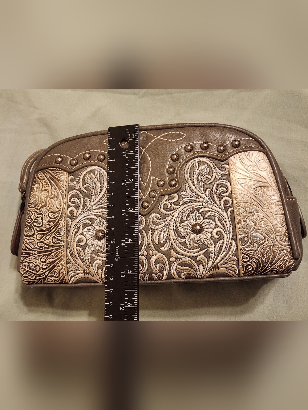 Embroidered Floral Western Tote in Brown and Cream - Picture 3 of 12